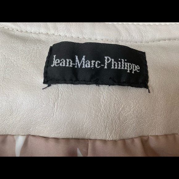 Faux letter jacket from Paris🍁🍂🌾 - Picture 4 of 6